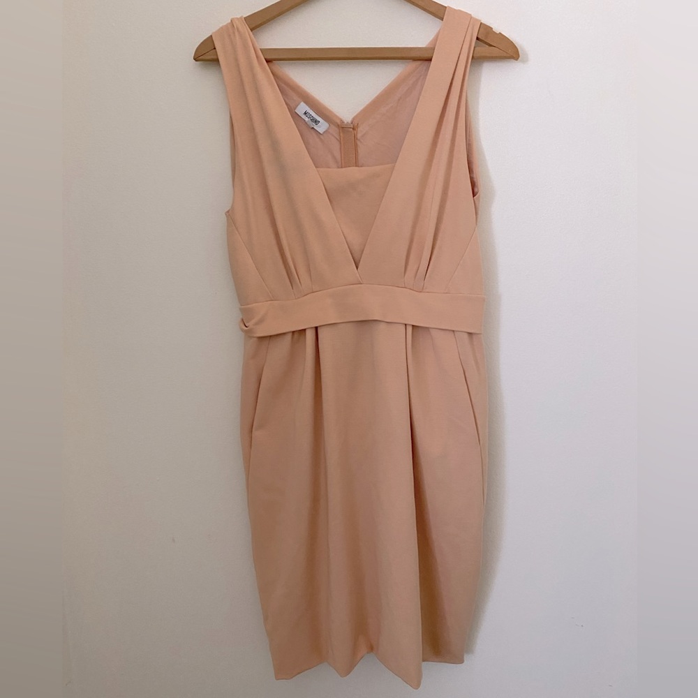 Moschino V neck lined Peach 🍑 dress with pockets Size 44 EU